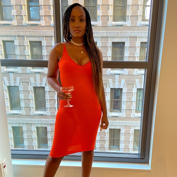 LONDYN Midi Dress - Picture 1 of 5